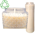 Bougie de neuvaine ornée d'un décor aux motifs géométriques. Cire mix végétal et minéral. Contenant fabriqué en matière recyclable. 9 jours de combustion. Ciergerie Desfossés