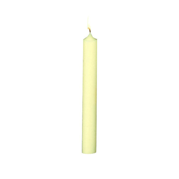 Une petite chandelle de cire blanche, pour vos bougeoirs ou candélabres