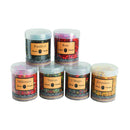 Les 6 parfums de cet assortiment d'encens parfumés se composent de : Jérusalem, 3 Mages, Rose, Vatican, Millénium, Pontifical.  Issus de l'arbre de Boswellia, tous nos encens sont importés directement d'Afrique de l'Est. Le calibrage et la sélection se font directement dans les pays de production. Nos encens naturels ne subissent aucune transformation. Les encens parfumés sont élaborés et colorés en France. Ciergerie Desfossés