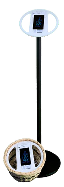 Borne hybride la solution 2 en 1 ! Usage en panière connectée pour la quête ou sur pied pour le paiement des offrandes. Interface totalement personnalisable ; fonctionnement sur batterie ou sur secteur (en tant que borne sur pied) ; deux interfaces en fonction du mode d'utilisation (quête ou offrandes). La borne hybride permet de passer rapidement de la panière connectée à une borne sur pied.